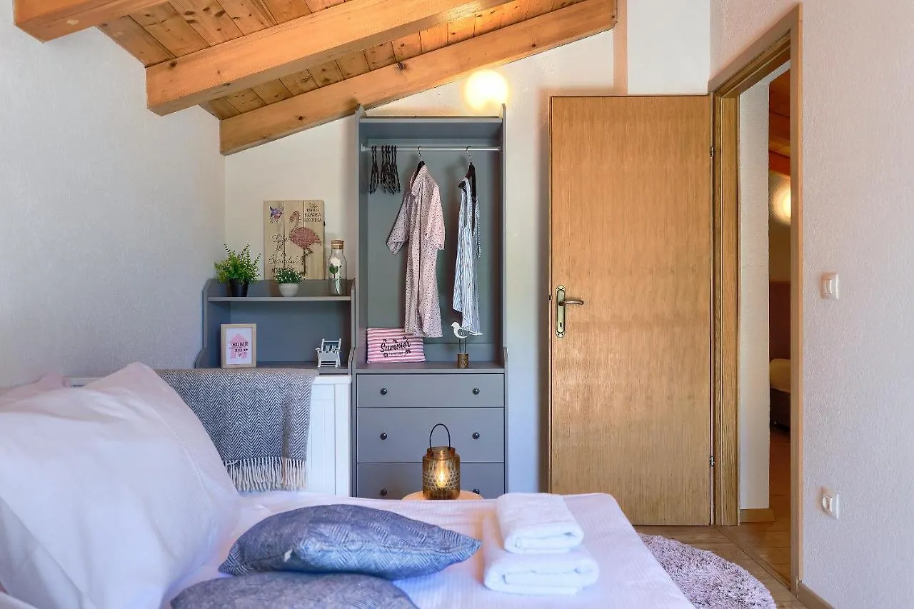 Villa House Ana Kanfanar 0*,  Croacia