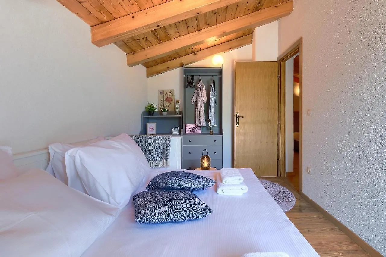 Villa House Ana Kanfanar Croacia