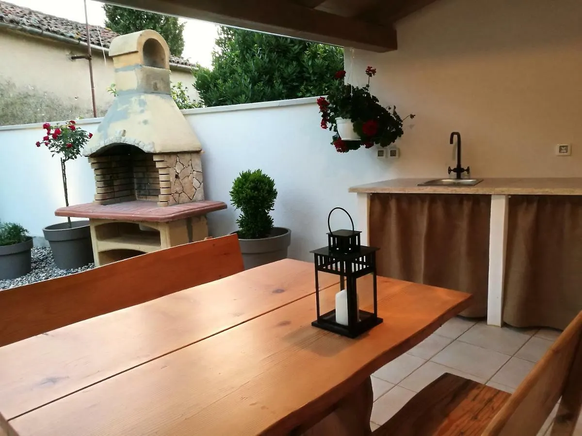 Villa House Ana Kanfanar 0*,  Croacia